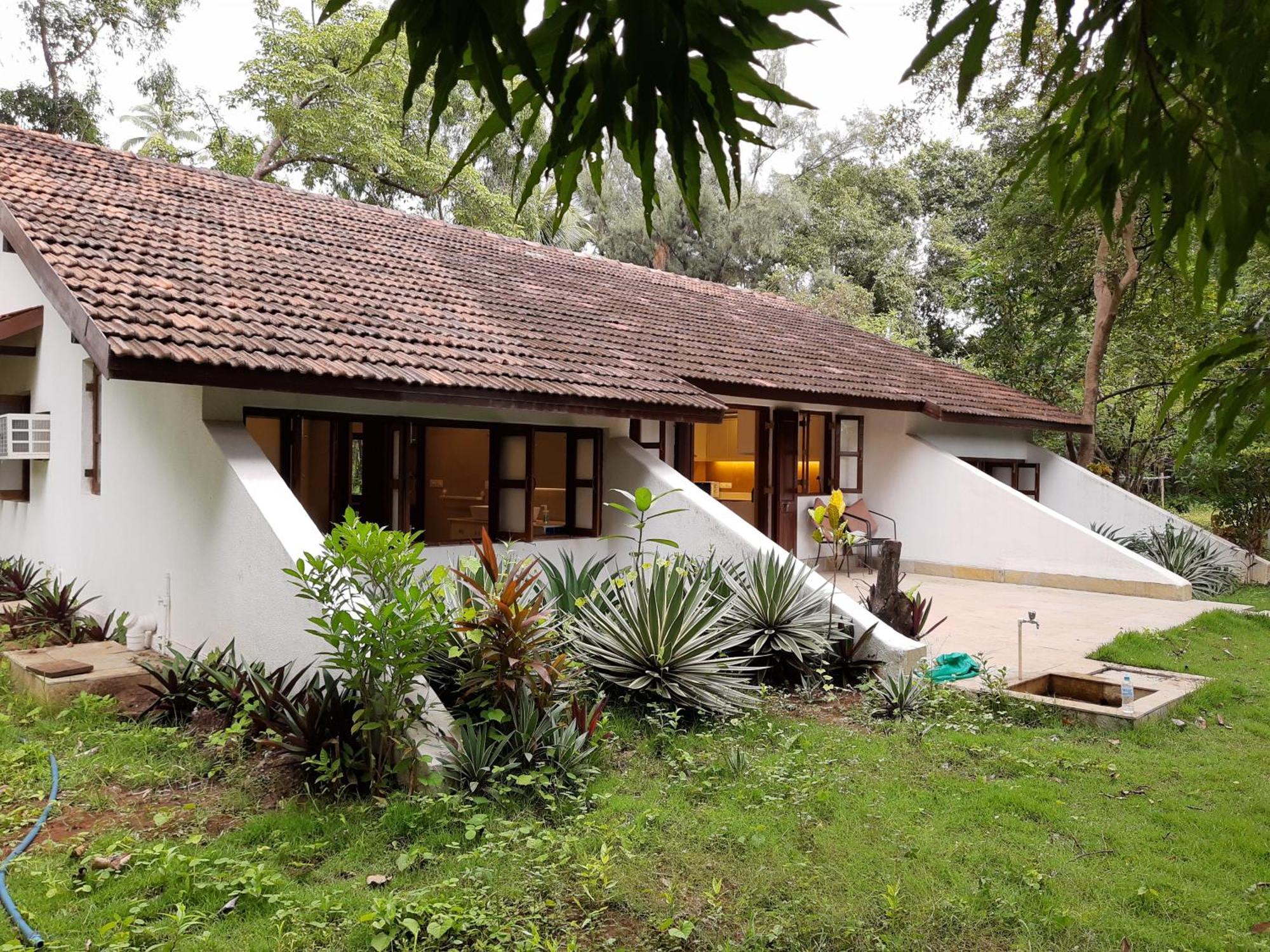 Banyan House - Luxurious 4 Bedroom Villa On One Acre, Near The Beach Nagaon  Exterior photo