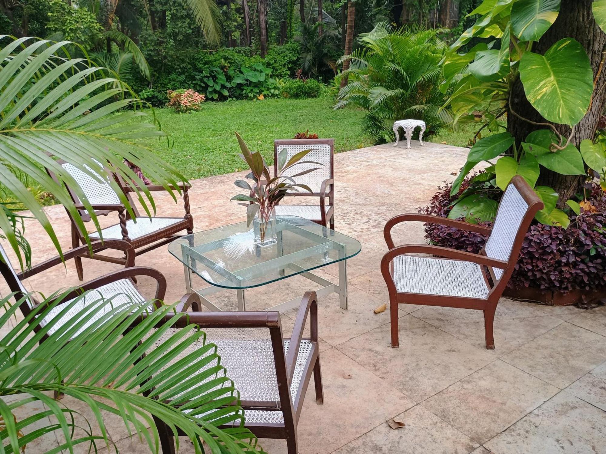 Banyan House - Luxurious 4 Bedroom Villa On One Acre, Near The Beach Nagaon  Exterior photo